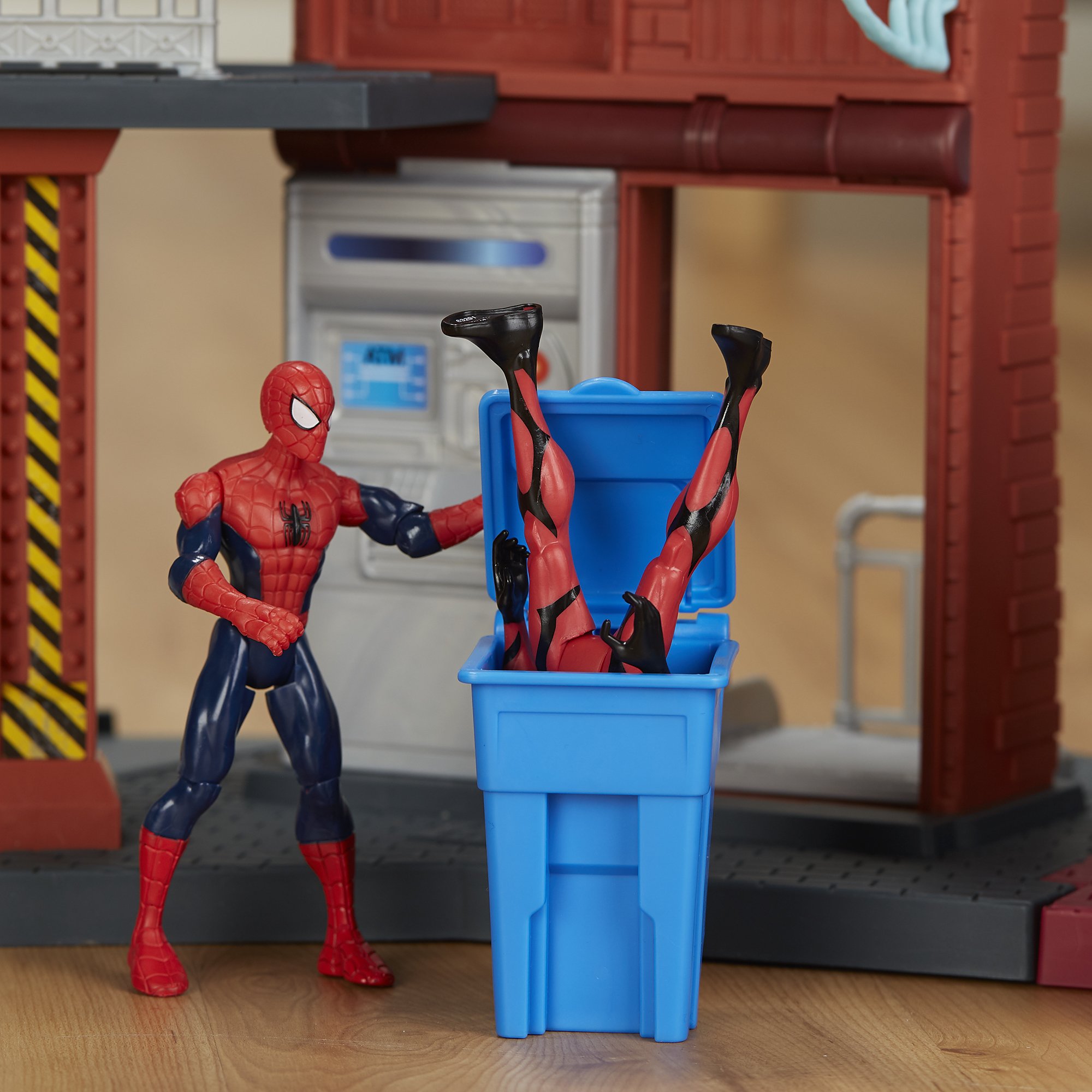 Marvel SpiderMan C3408 Mega City Playset ToysChoose
